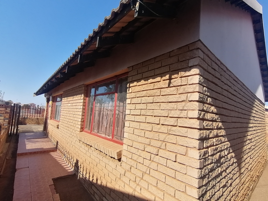 3 Bedroom Property for Sale in Kanana North West